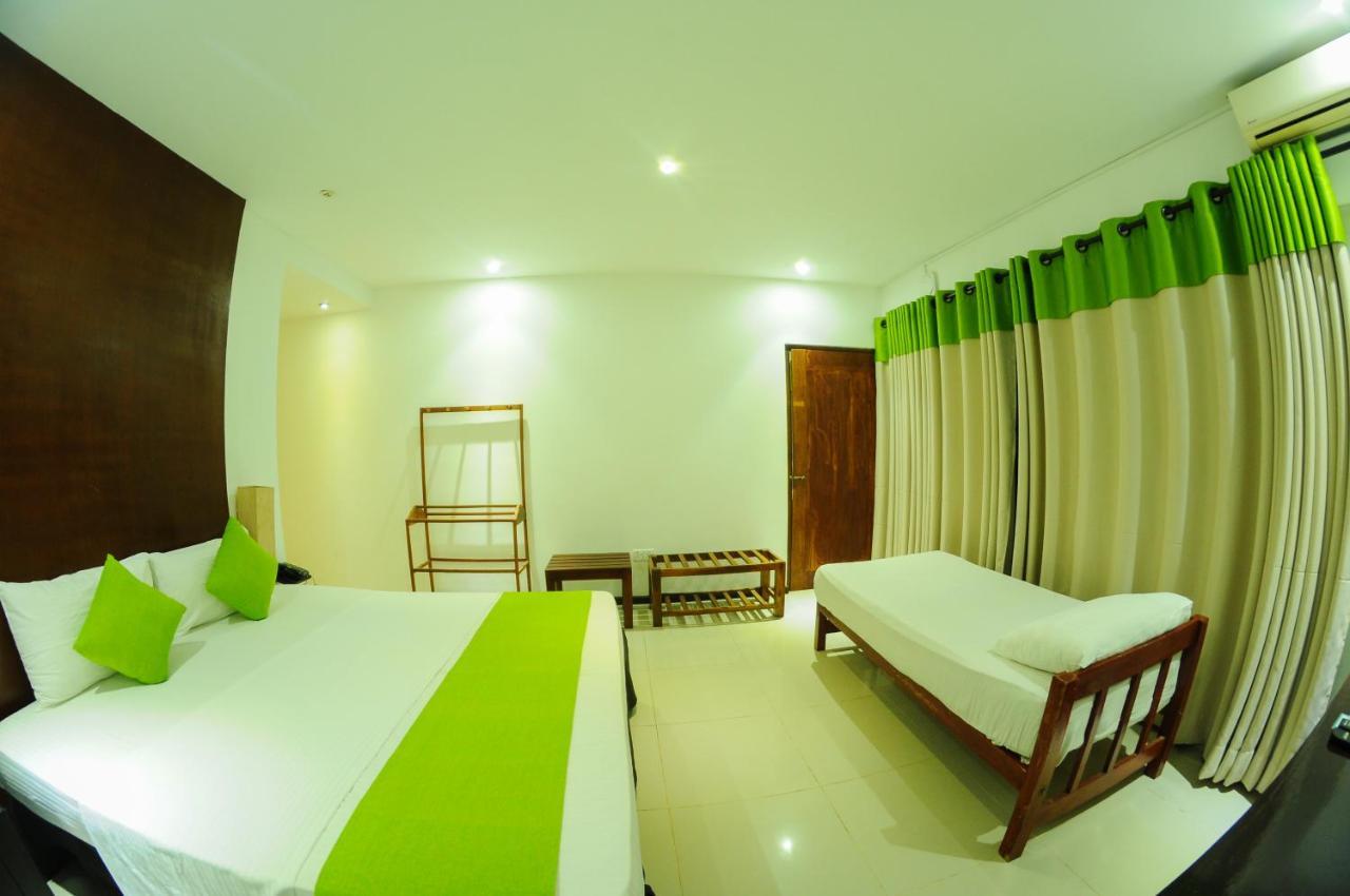 Lake Wind Hotel Tissamaharama Exteriér fotografie